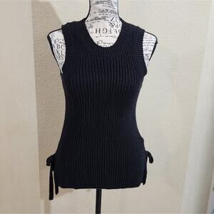 Loft no sleeve black bow detail sweater size XS‎